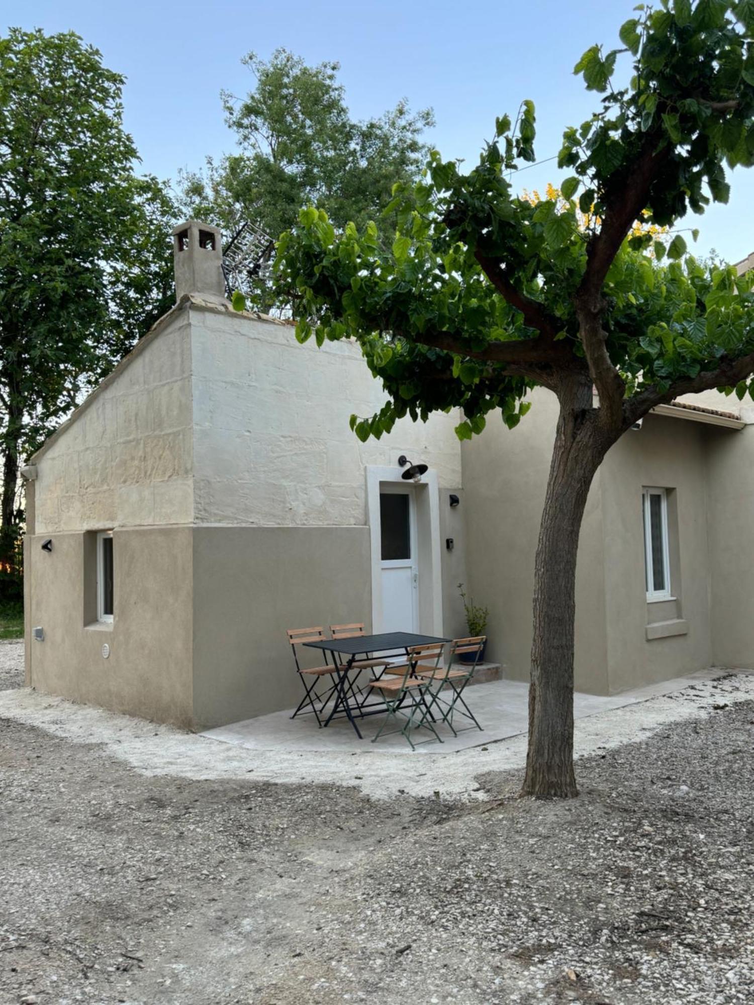 Mazet En Campagne Arles Exterior foto